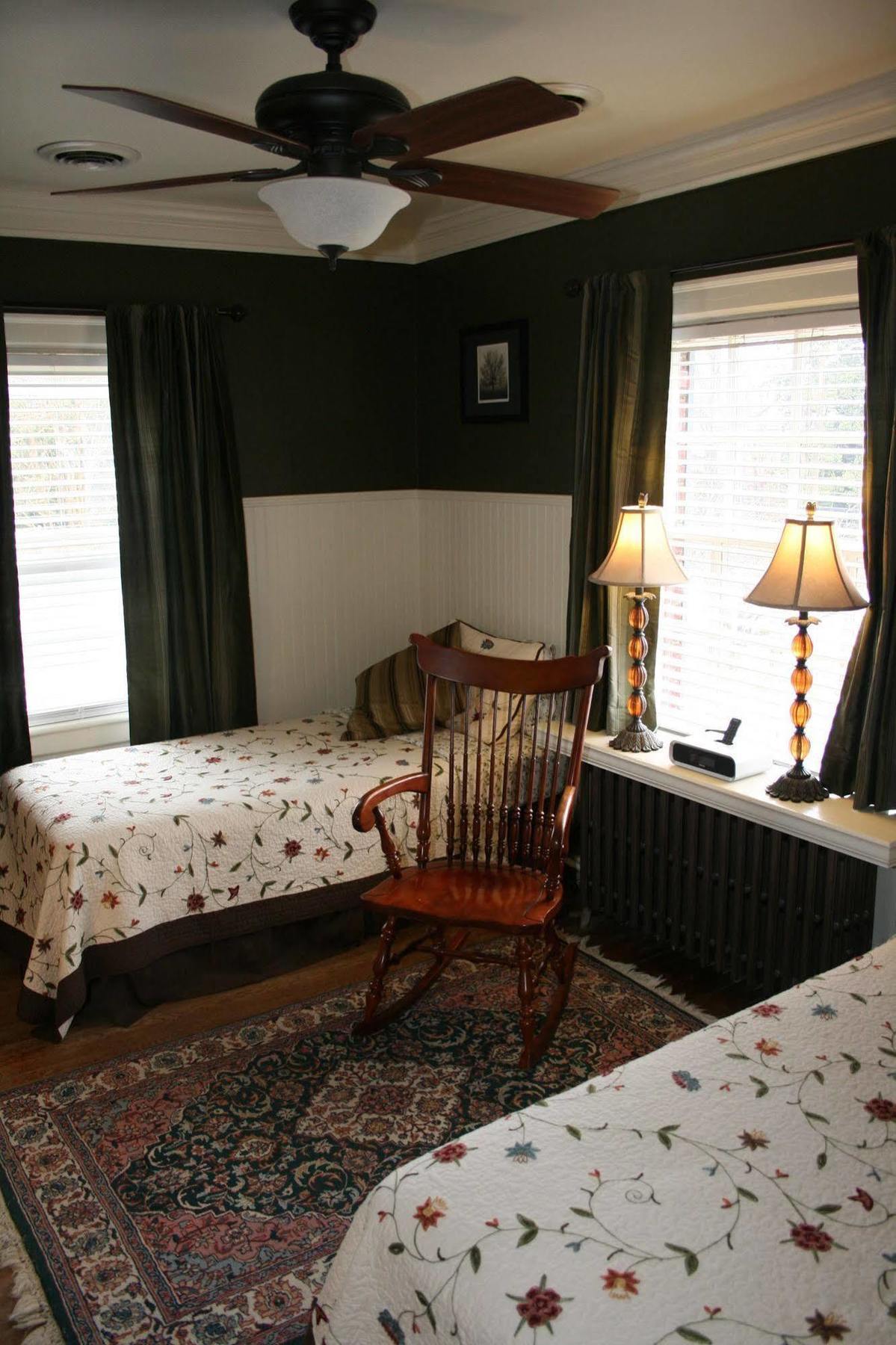 Williamsburg Manor B&B Exteriör bild